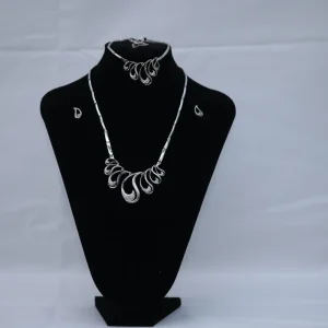 Majestic Jewelry Set